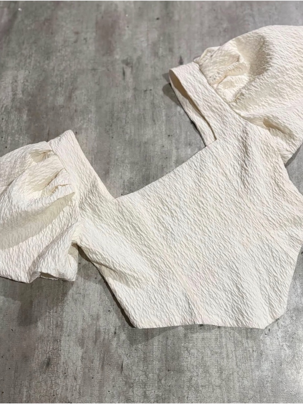 Zara Ivory Textured Puff Sleeve Crop Top